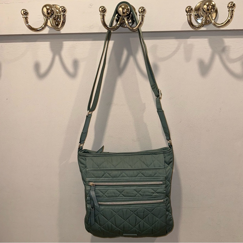 Vera Bradley Olive Leaf Triple Zip Hipster in Performance Twill